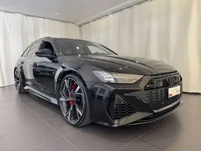 Usata Audi RS6 Comfort 600 CV (441 kW) 2023 Nero Station wagon