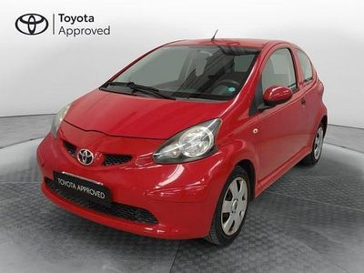 Usata Toyota Aygo Sol 68 CV (50 kW) 2008 Rosso Utilitaria