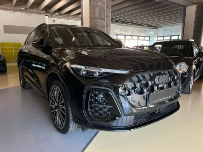 Nuova Audi Q5 S-Line 204 CV (150 kW) 2026 Nero SUV