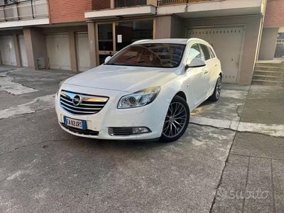 Usata Opel Insignia Cosmo 160 CV (117 kW) 2010 Bianco Station wagon