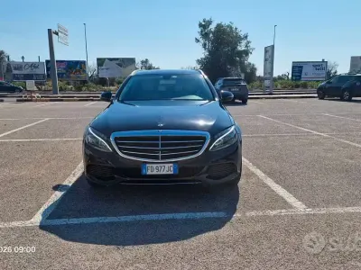 Usata Mercedes C200 136 CV (100 kW) 2016 Nero Station wagon