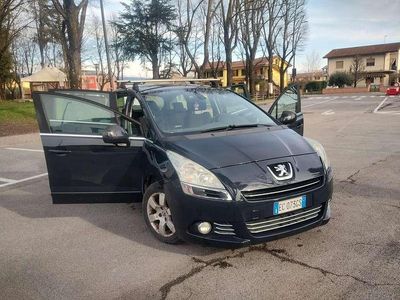 Usata Peugeot 5008 109 CV (80 kW) 2010 Nero Monovolume