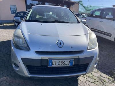 Usata Renault Clio II 75 CV (55 kW) 2009 Other Berlina