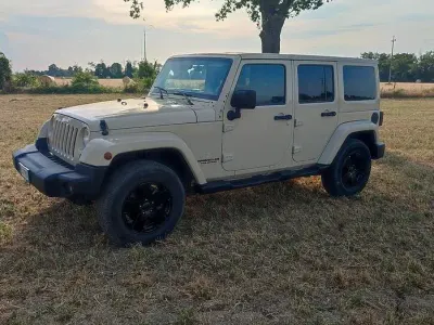 Usata Jeep Wrangler Sahara 200 CV (147 kW) 2011 SUV