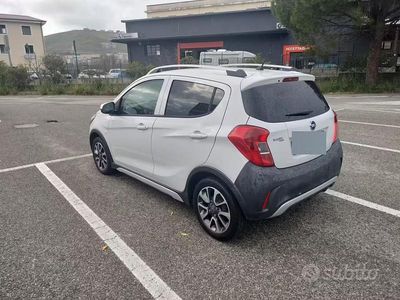 Usata Opel Karl Rocks 73 CV (53 kW) 2018 Bianco Utilitaria