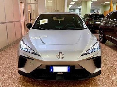 Usata MG MG4 EV 53 kW (73 CV) 2023 Argento Utilitaria