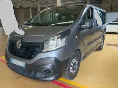 Usata Renault Trafic Intens 125 CV (91 kW) 2018 Grigio Monovolume