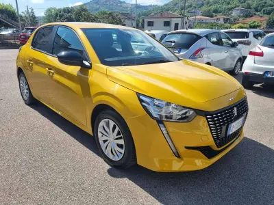 Usata Peugeot 208 Active 75 CV (55 kW) 2023 Giallo Utilitaria