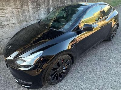Usata Tesla Model Y Performance 367 kW (500 CV) 2023 Nero SUV