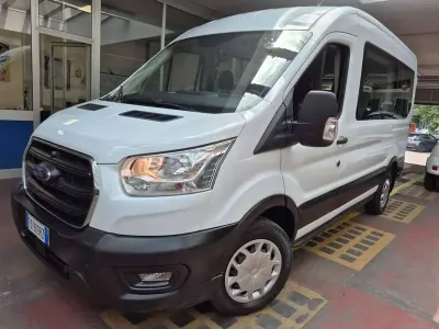 Usata Ford Transit Trend 131 CV (96 kW) 2019 Bianco pastello Furgone