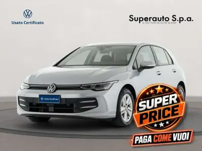 Usata VW Golf VIII Life 116 CV (85 kW) 2025 Grigio Berlina