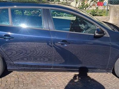 Usata Volvo V60 2015 Blu Station wagon