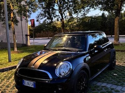 Usata Mini ONE 75 CV (55 kW) 2012 Nero Utilitaria