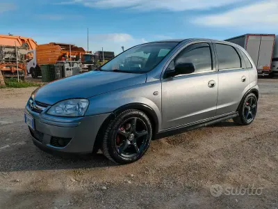 Usata Opel Corsa 69 CV (50 kW) 2004 Utilitaria