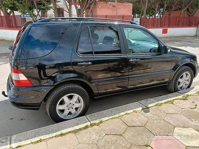 Begagnad Mercedes ML400 250 HK (183 kW) 2004 SUV