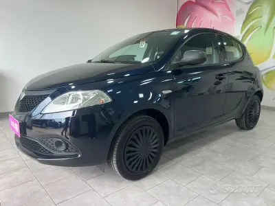 Usata Lancia Ypsilon S 69 CV (50 kW) 2021 Bluazzurro Utilitaria
