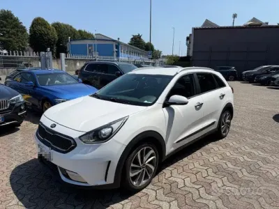 Usata Kia Niro Style 105 CV (77 kW) 2017 Bianco SUV