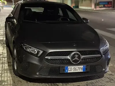 Usata Mercedes A180 2020 Grigio Berlina