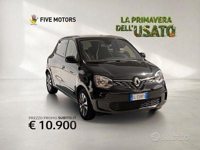 Usata Renault Twingo Techno 60 kW (82 CV) 2023 Nero Utilitaria