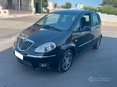 Usata Lancia Musa Gold 95 CV (69 kW) 2011 Nero Monovolume