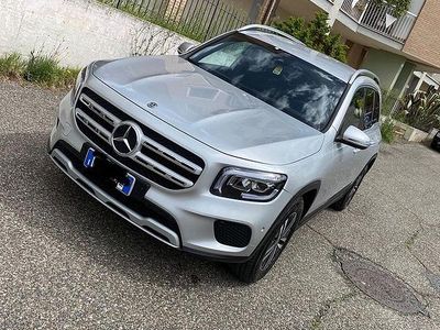 Usado Mercedes GLB180 Executive 136 CV (100 kW) 2020 Gris SUV