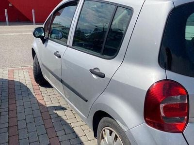 Grigio Usata 2009 Renault Modus Monovolume | 2500 € (Buon prezzo)