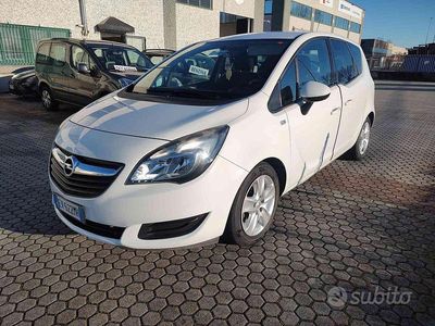 Usata Opel Meriva 120 CV (88 kW) 2014 Bianco Monovolume