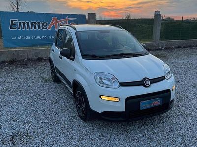Usata Fiat Panda City Life 70 CV (51 kW) 2022 Bianco Berlina