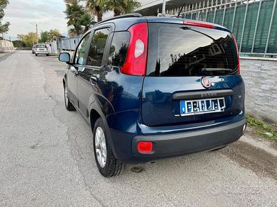 Usata Fiat Panda Lounge 69 CV (50 kW) 2019 Blu Berlina