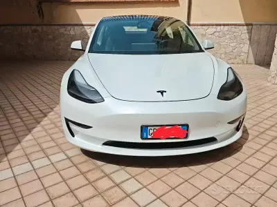 Begagnad Tesla Model 3