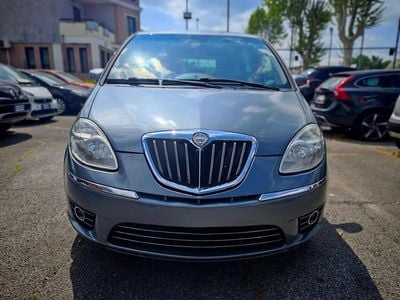 Usata Lancia Musa 95 CV (69 kW) 2008 Argento Monovolume