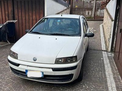 Usata Fiat Punto 80 CV (58 kW) 2003 Bianco Utilitaria