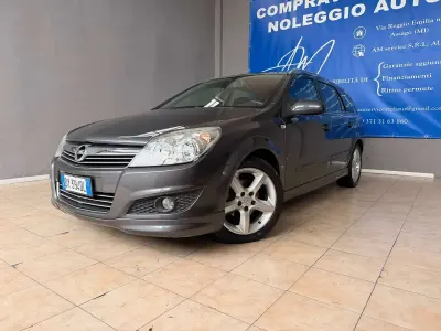 Usata Opel Astra Cosmo 116 CV (85 kW) 2009 Grigio Station wagon