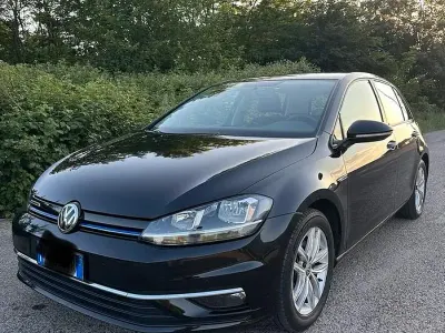 Usata VW Golf VII 130 CV (95 kW) 2020 Nero Berlina