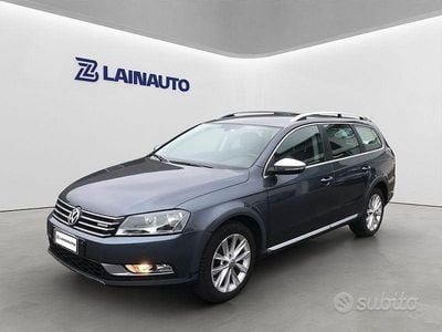Usata VW Passat 177 CV (130 kW) 2013 Grigio Station wagon