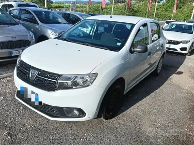 Usata Dacia Sandero Ambiance 73 CV (53 kW) 2017 Bianco Berlina
