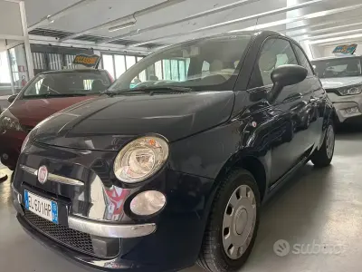 Usata Fiat 500 Lounge 69 CV (50 kW) 2012 Blu Berlina