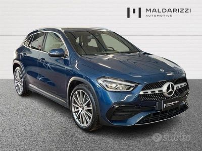 Usata Mercedes GLA200 Premium 150 CV (110 kW) 2023 Blu SUV