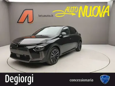 Nuova Lancia Ypsilon 101 CV (74 kW) 2026 Nero ardesia Utilitaria