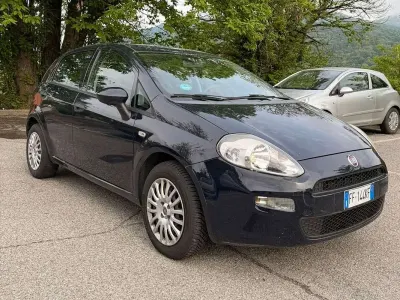 Usata Fiat Punto Street 77 CV (56 kW) 2016 Utilitaria