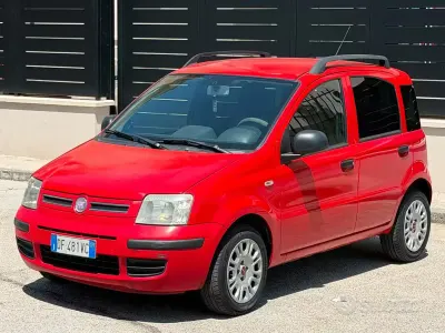 Usata Fiat Panda 69 CV (50 kW) 2007 Rosso Utilitaria