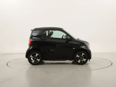Usata Smart ForTwo Coupé Passion 41 kW (56 CV) 2021 Neronero Utilitaria