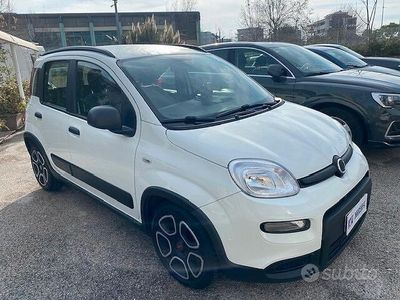 Usata Fiat Panda City Life 70 CV (51 kW) 2022 Bianco Berlina