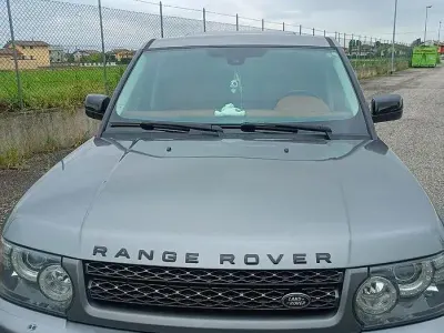 Usado Land Rover Range Rover 245 HP (180 kW) 2010 Cinzento SUV