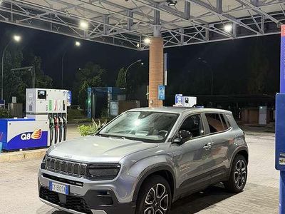 Occasion Jeep Avenger Summit 99 PK (72 kW) 2025 Grijs SUV