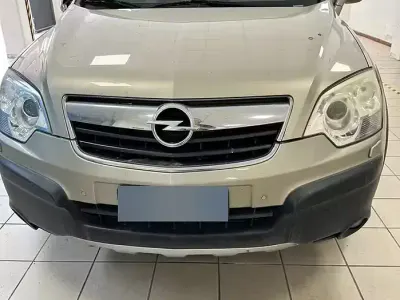 Usata Opel Antara 227 CV (166 kW) 2010 Grigio SUV
