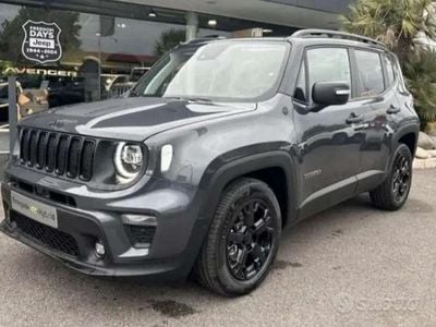 Neu Jeep Renegade North 131 PS (96 kW) 2025 Grau SUV