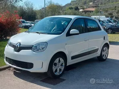 Usata Renault Twingo LIMITED 65 CV (47 kW) 2021 Bianco Utilitaria
