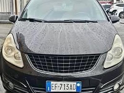 Usata Opel Corsa 86 CV (63 kW) 2010 Nero Utilitaria