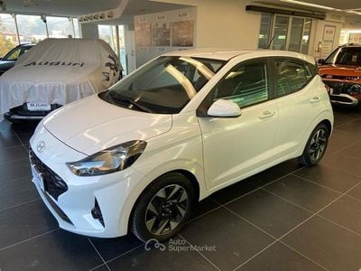 Begagnad Hyundai i10 67 HK (49 kW) 2023 Vit Halvkombi